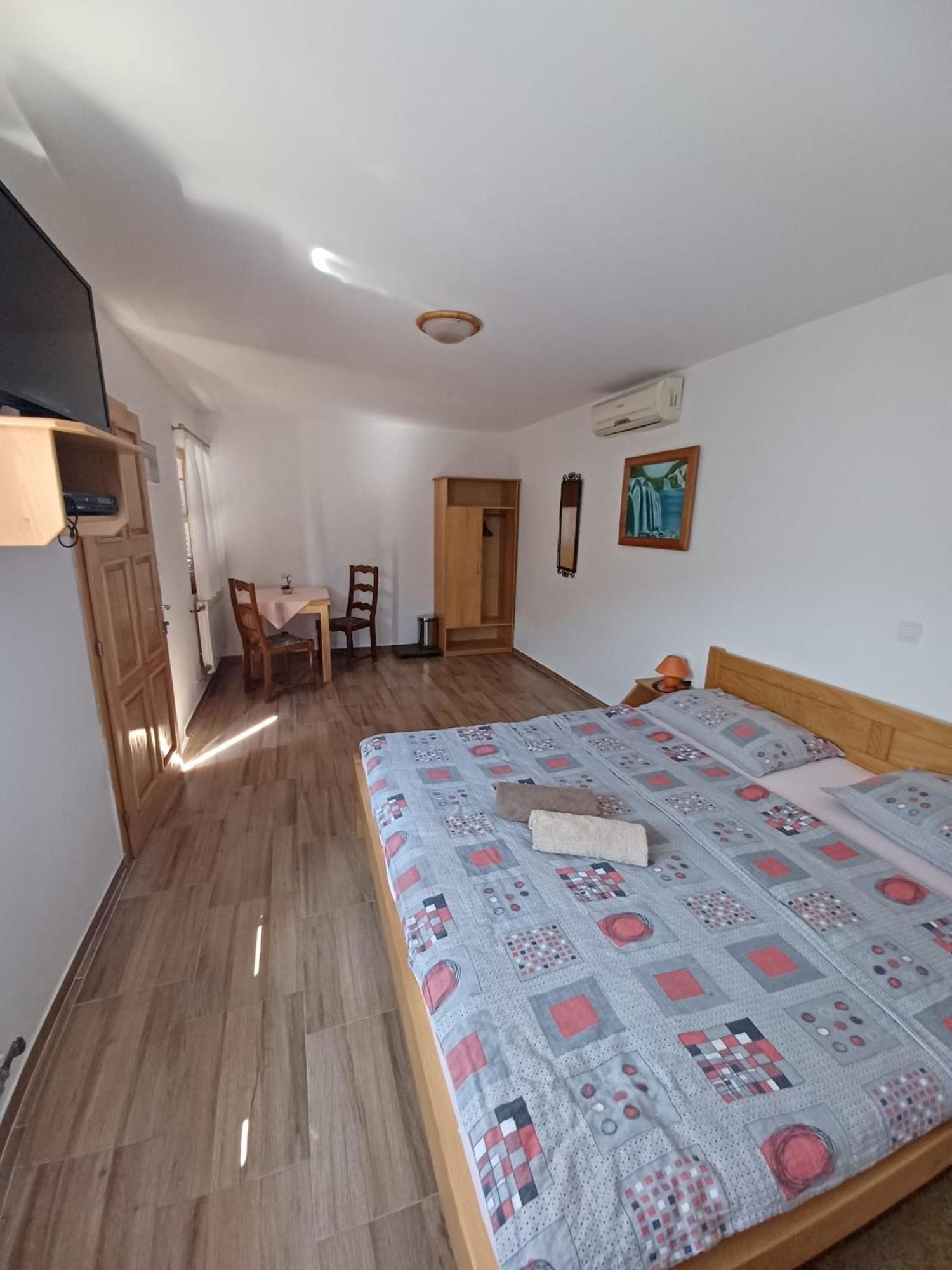Bed & Breakfast Helena Grabovac Kültér fotó